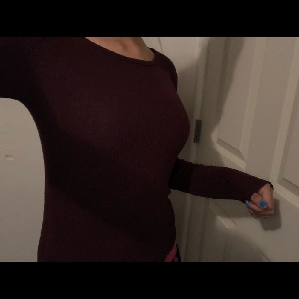 Burgundy long sleeve shirt!